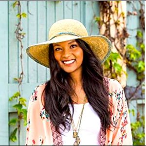 Scala raffia wide brim hat